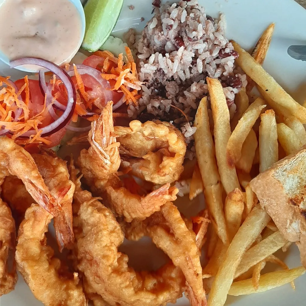 Camarones empanizados